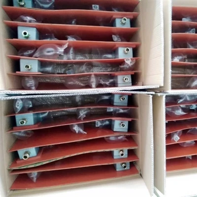 Hongtai flytur út 3000 stk kísill upphitunarpúða til frönsks viðskiptavinar m...